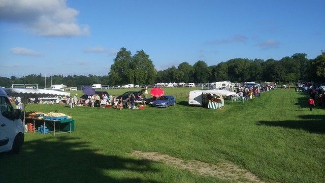 vide grenier 2016 (3).jpg